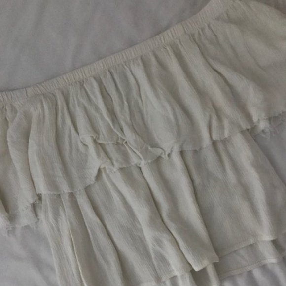 Urban Outfitters Off the Shoulder Top - Picture 1 of 3